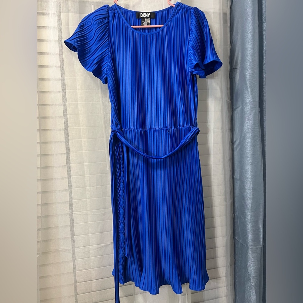 Dresses knee length